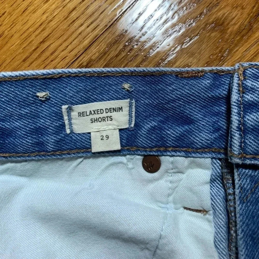 Madewell Lightly Distressed Blue Relaxed Denim Shorts Size 29 - Picture 4 of 7